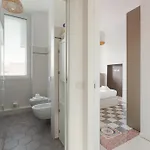 Guesthost - M4 Argonne Cosy Appartamento Milano